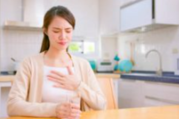 Hình ảnh minh họa bệnh nhân bị bệnh trào ngược dạ dày thực quản