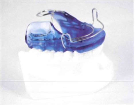 Khí cụ activator hở.